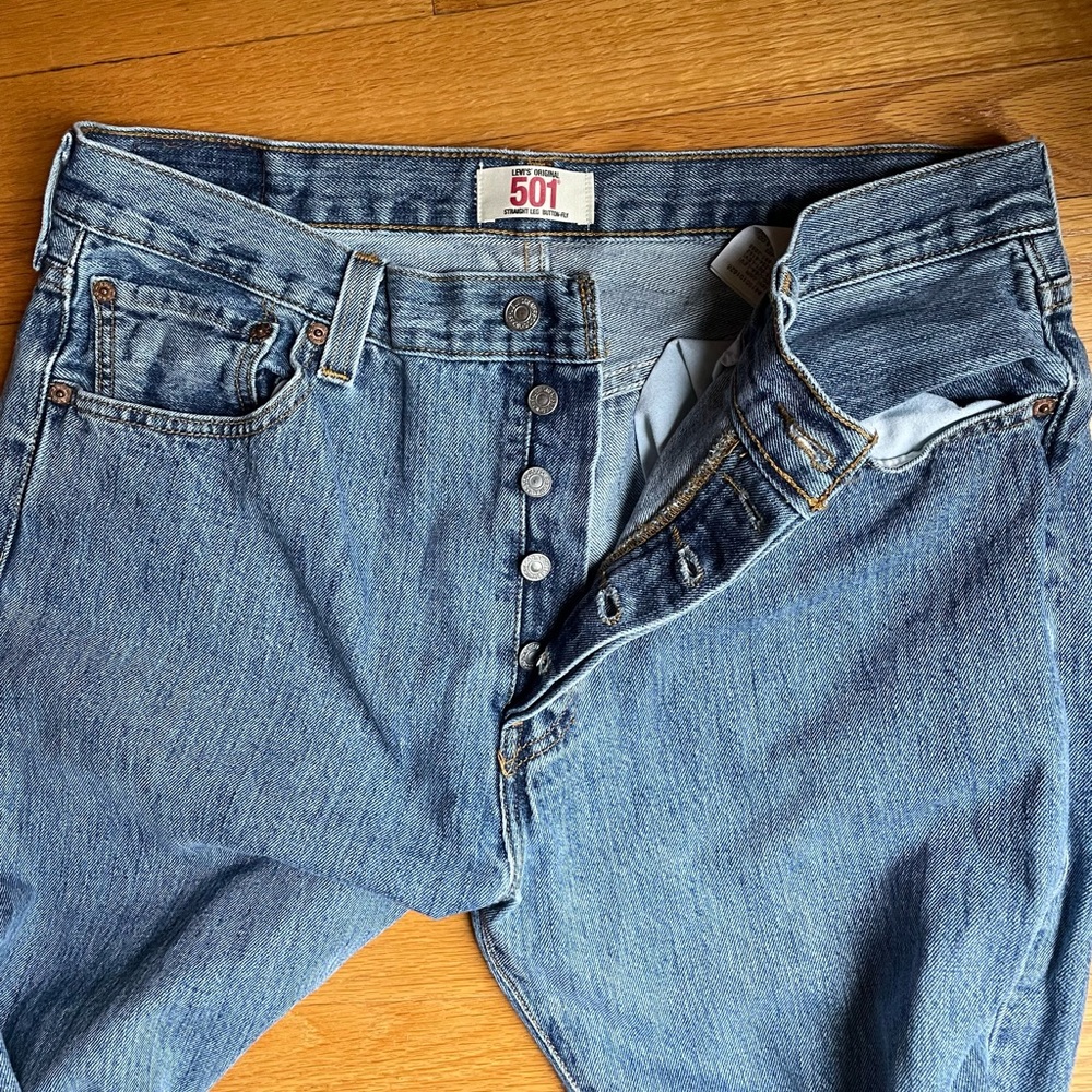 Vintage Levi's Men's 501 Button Fly Denim Jeans - Medium Wash - 36x34